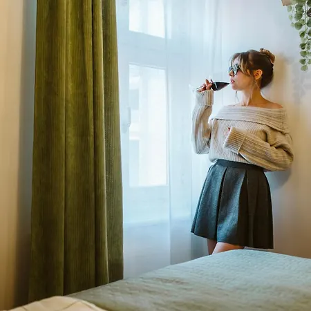 Comfort Inside Or Outside Apartment *
